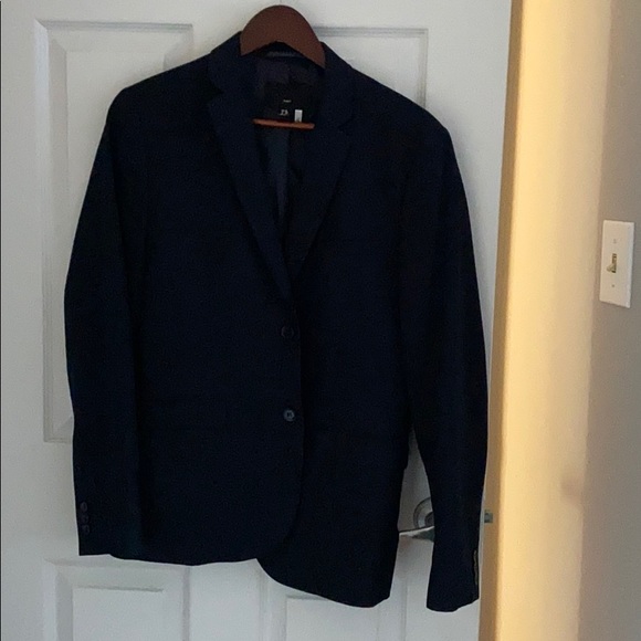 H&M suit - Picture 1 of 4